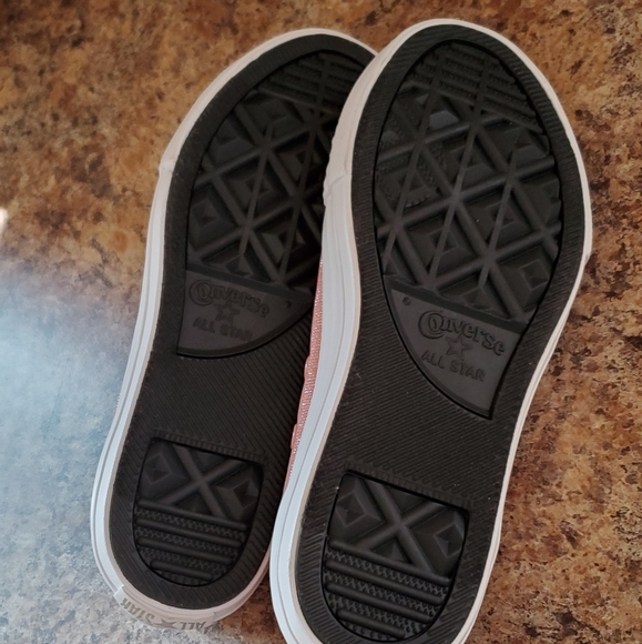 **SOLD **NEW! Pink And Slilver Converse - Picture 6 of 6
